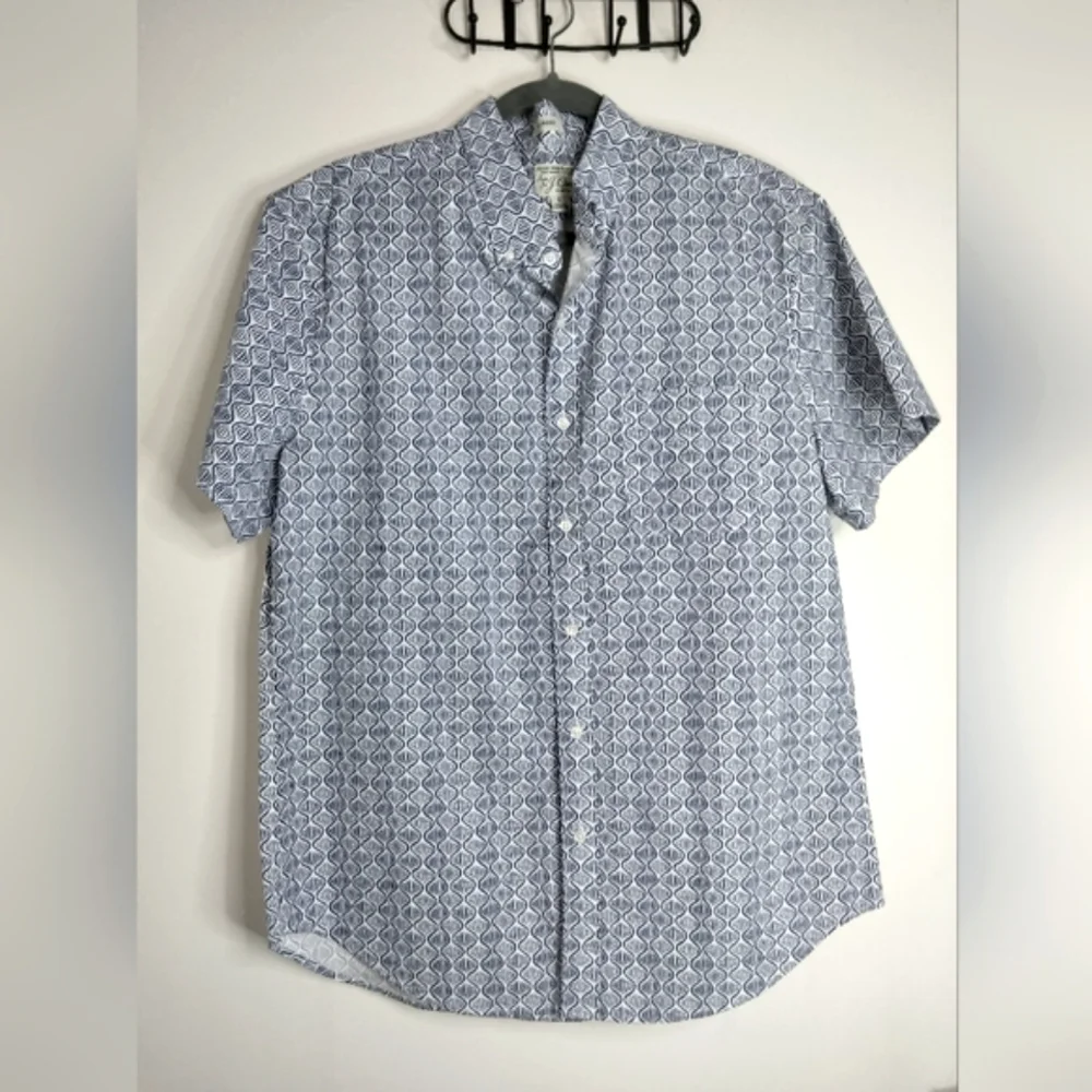 J. Crew (Size L) Men's Multicolored Print Classic Stretch Button Down SS Shirt